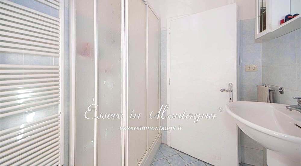 Il bagno con doccia