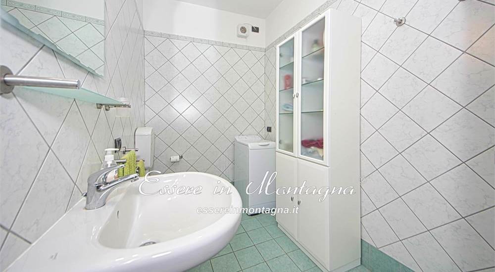 Il bagno con doccia