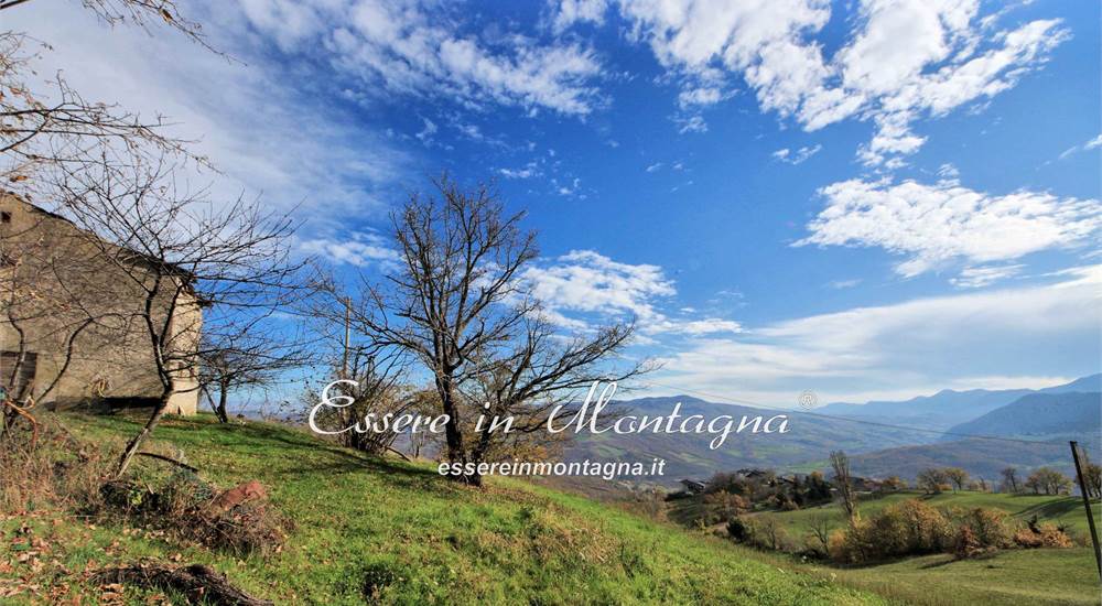 Vista dalla strada di arrivo