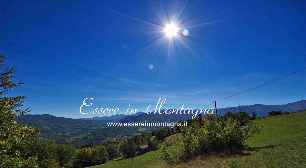il casale visto dal basso
