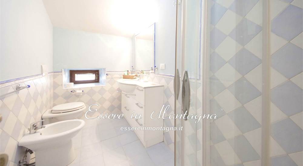 Il bagno 1 del secondo piano