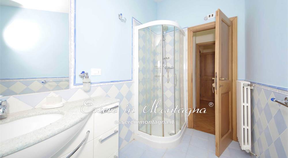 Il bagno 1 del secondo piano