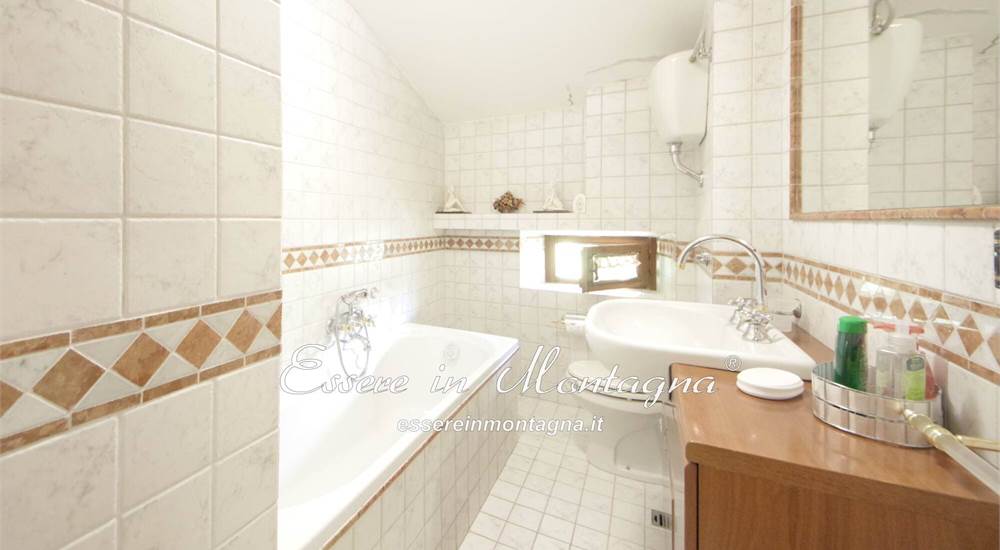 Il bagno 2 del secondo piano