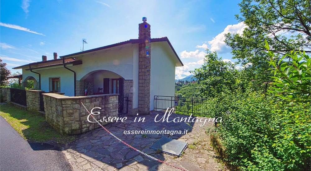 La casa e il posto auto