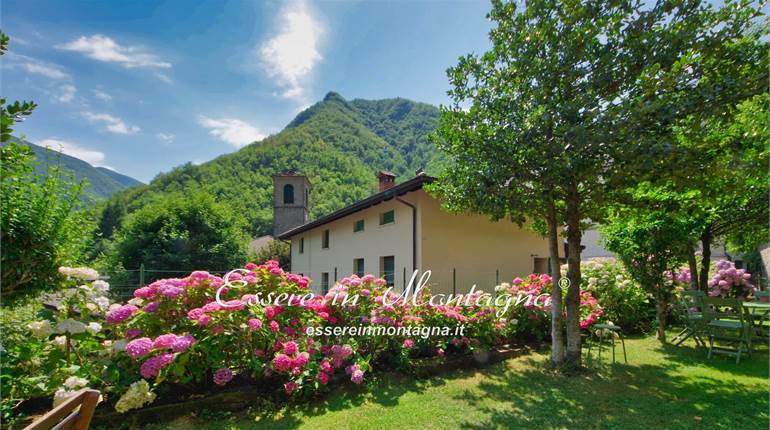 La nuova casa della maestra 